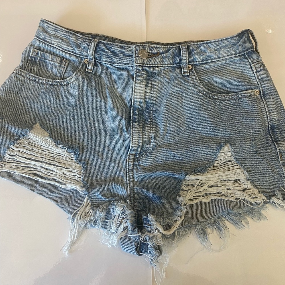 PacSun jean shorts - size 28, high rise festival short